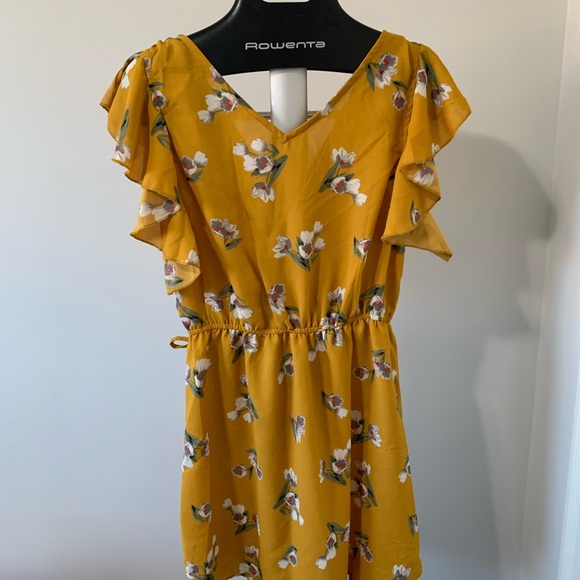 Ruffled Short Sleeve Yellow Summer Dress - Picture 2 of 9